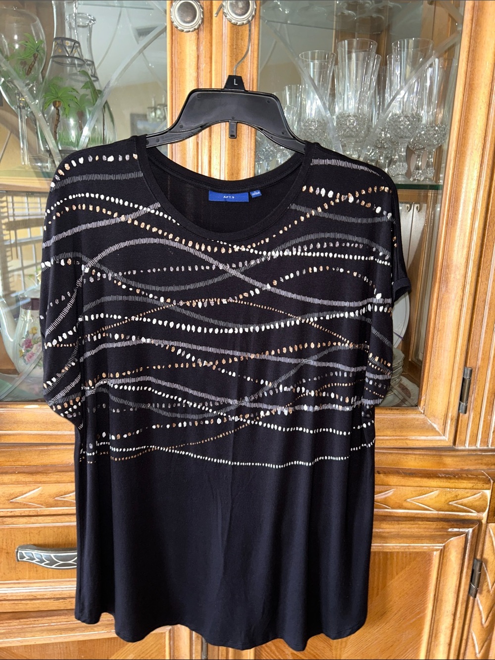 Apt 9 Black Short Sleeve Tee with Metallic Eyelet Wave Design